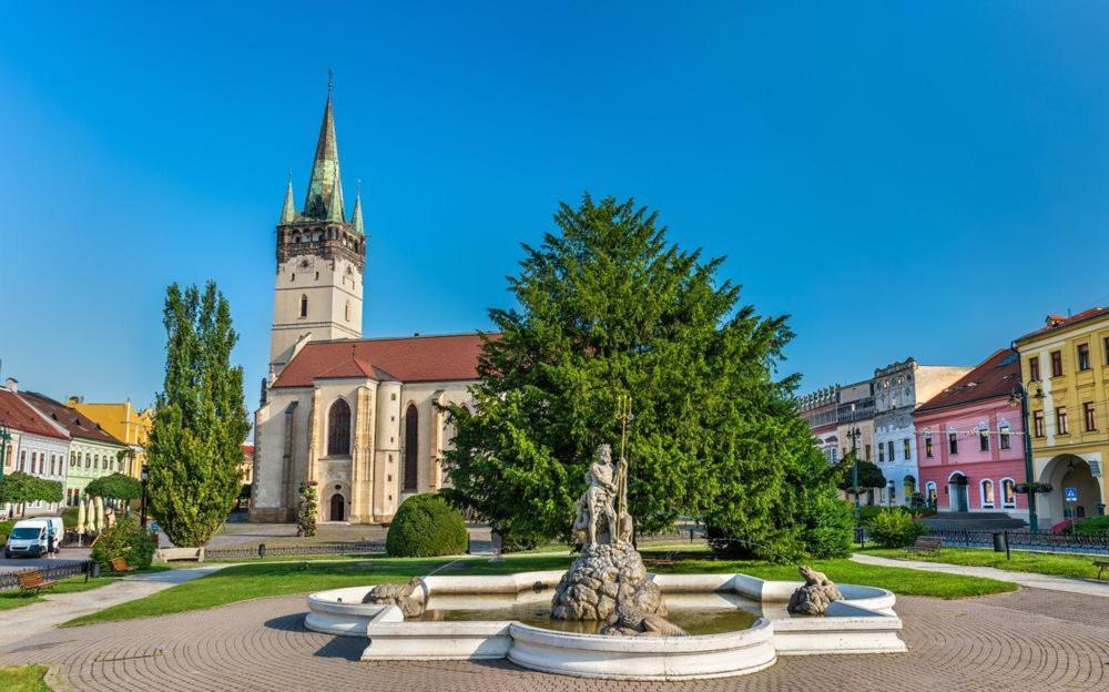 Premium City Centre Bedrooms Prešov Екстериор снимка
