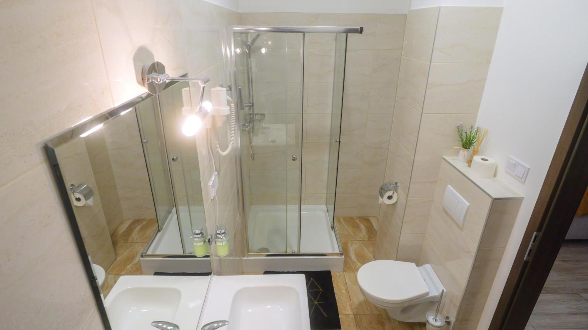 Premium City Centre Bedrooms Prešov Екстериор снимка