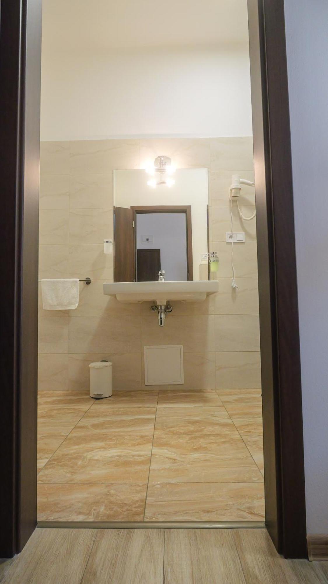 Premium City Centre Bedrooms Prešov Екстериор снимка